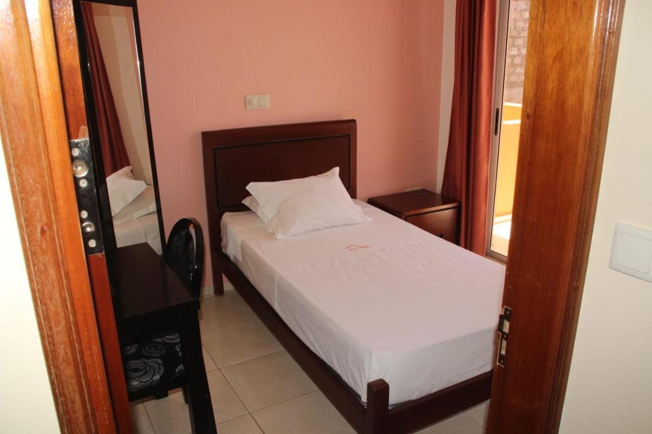 Porto Novo Restaurante Residencial Nova Cidade מראה חיצוני תמונה