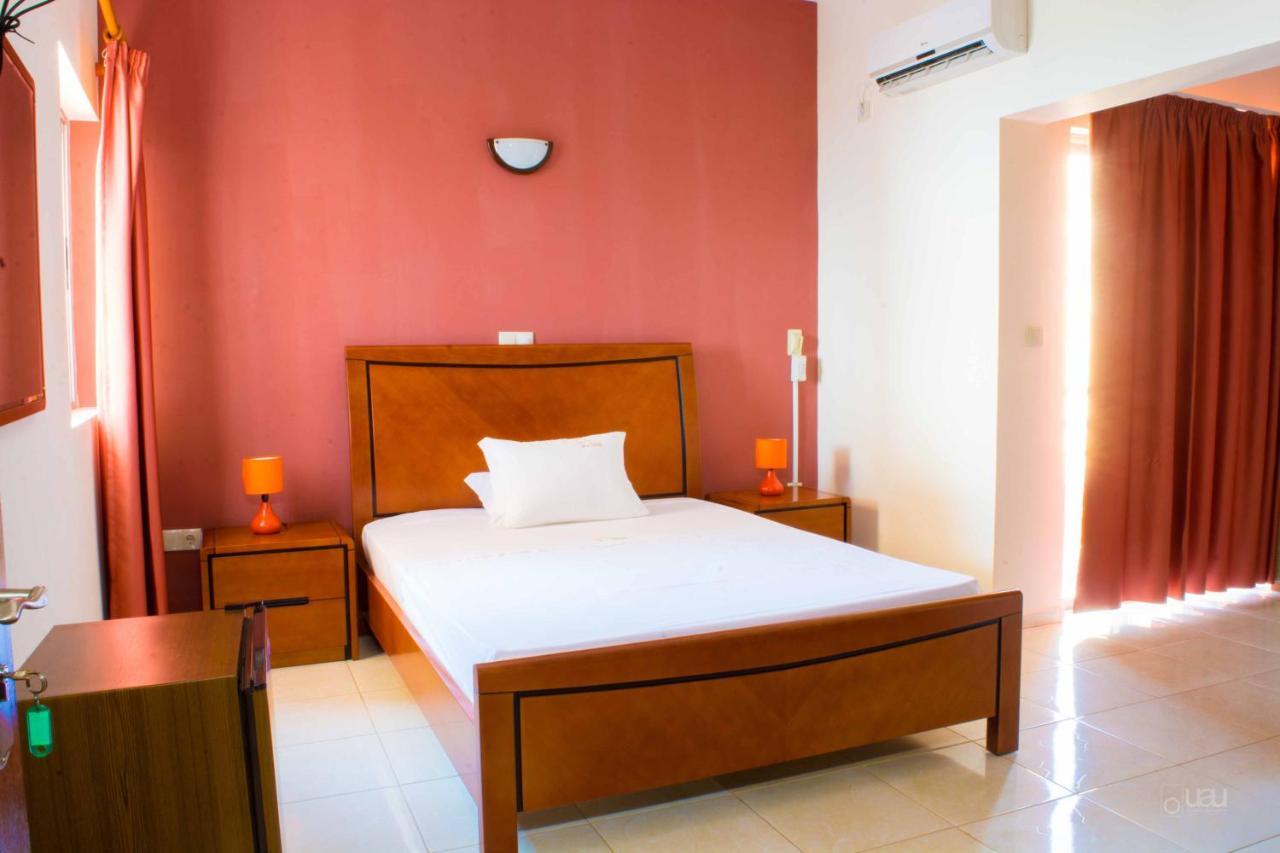 Porto Novo Restaurante Residencial Nova Cidade מראה חיצוני תמונה